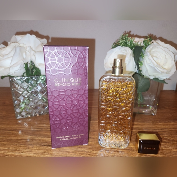 Beyond Rose by Clinique Perfume Spray; 100ml / 3.4 fl.oz.; 99.5% Full - Picture 12 of 16